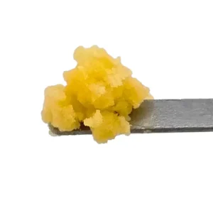 THCa Dabs @ HighHippy.com - Live Resin Crumble on a dabber from HighHippy.com